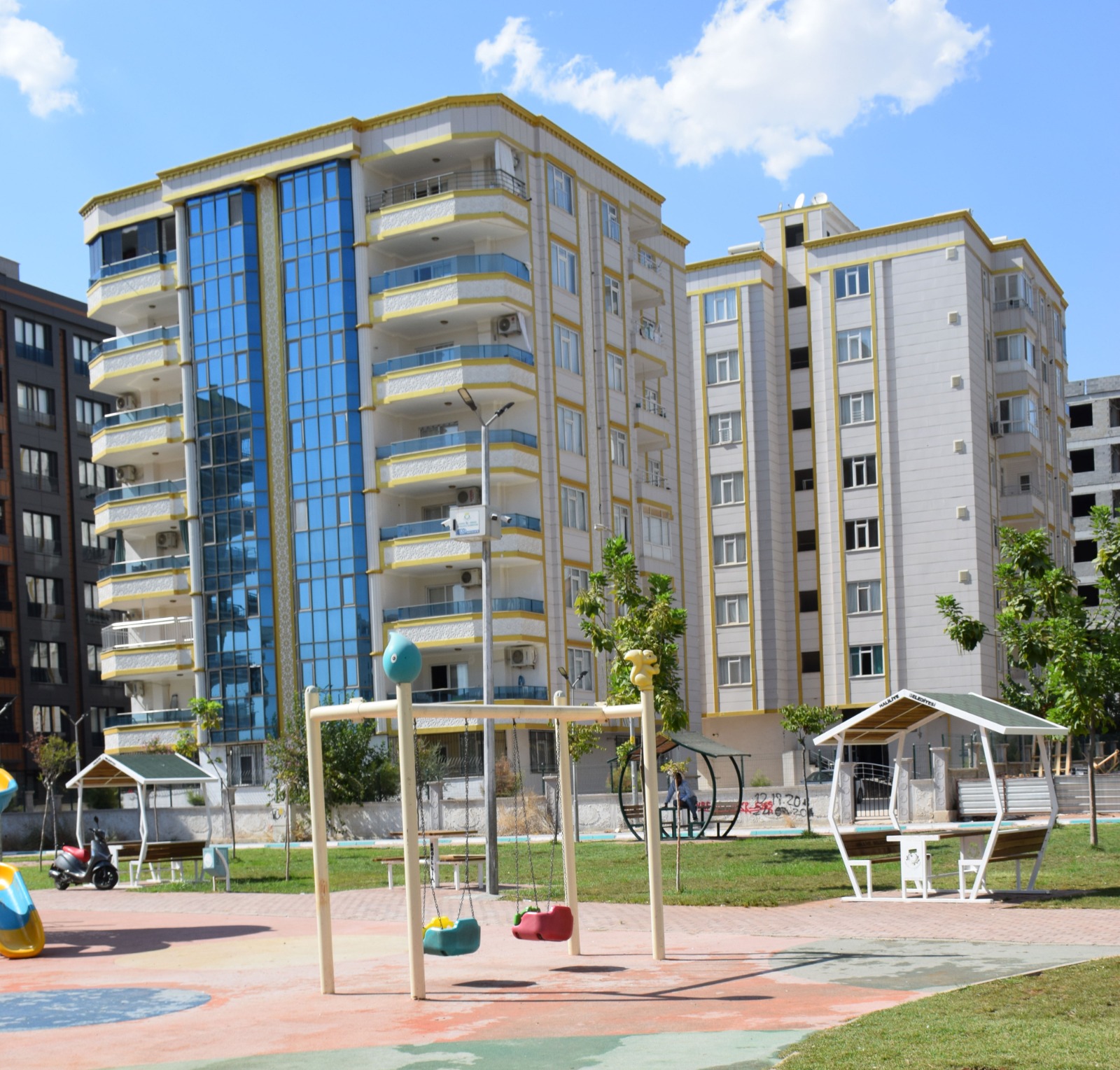 Mutlu Sitesi